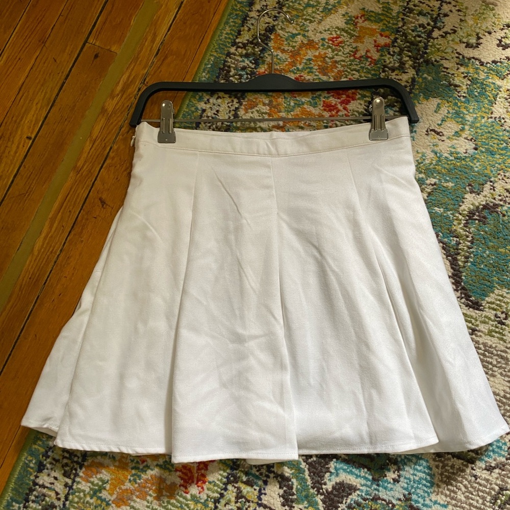 NWOT White Pleated Skirt 🤍 - Picture 2 of 7